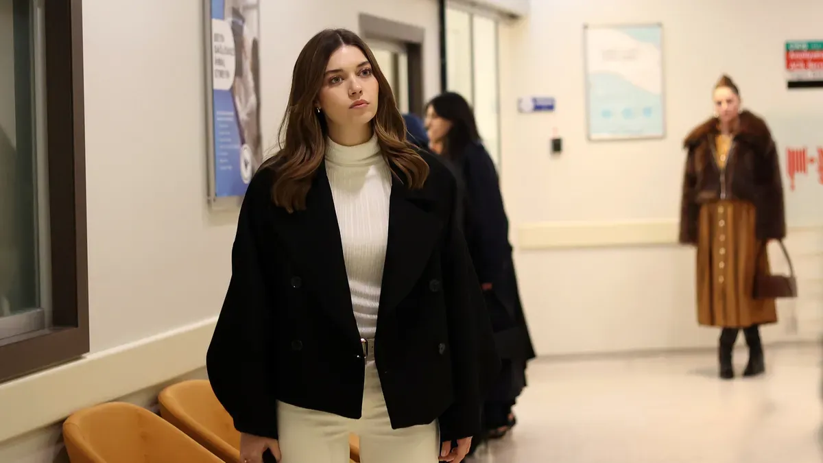 afra saraçoğlu — TR news