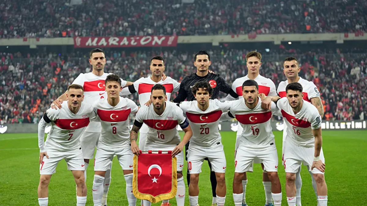 Can Uzun: A Milli Futbol Takımı ve Dünya Tiyatro Günü