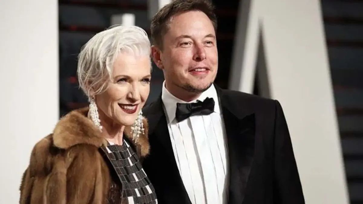 Elon Musk’ın Annesi Maye Musk İstanbul’da Kitap İmzaladı