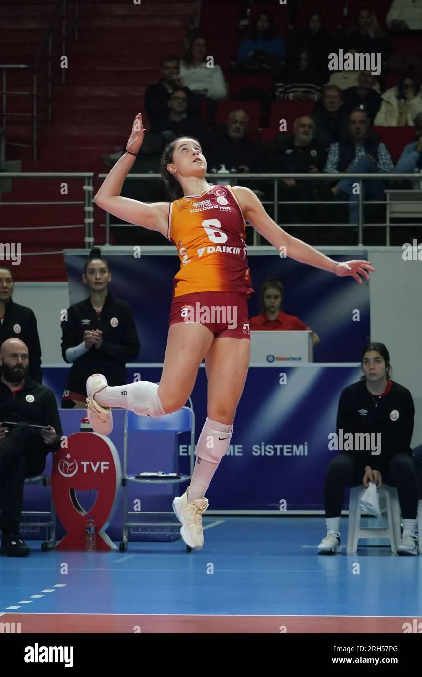 sude hacımustafaoğlu — TR news