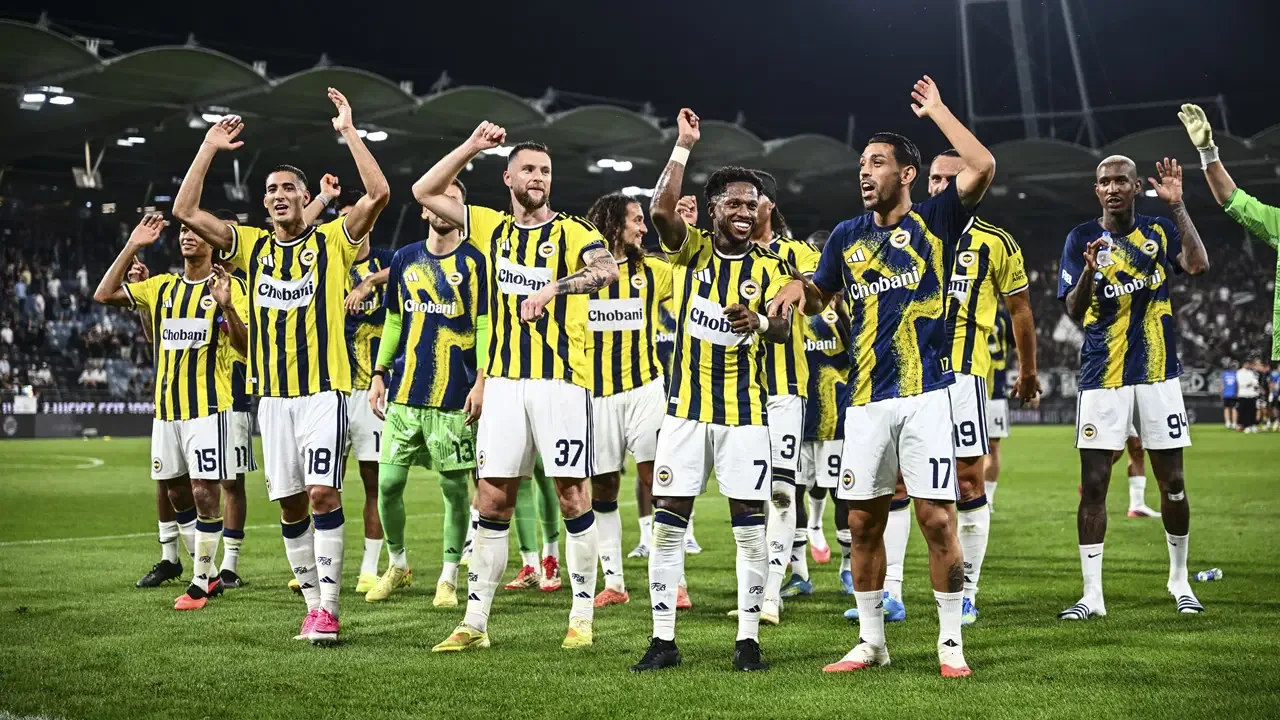 Spor yazarlarından flaş Sturm Graz-Fenerbahçe maçı değerlendirmeleri! - Son dakika Fenerbahçe haberleri