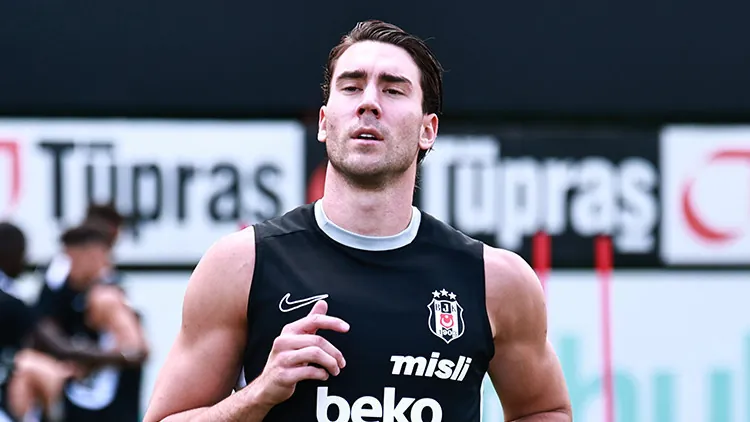 Dusan Vlahovic Beşiktaşta ilk antrenmanına çıktı