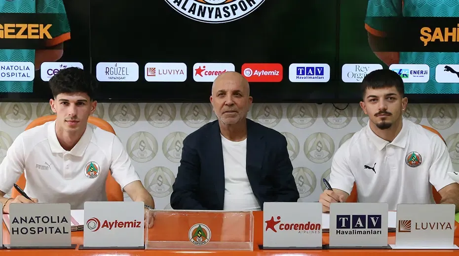Alanyaspor'dan 2 imza birden