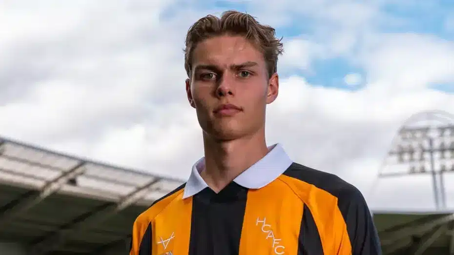 Hull City 6. transferini resmen açıkladı! 5 yıllık imzayı attı, bonservisi belli oldu - 3